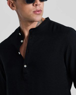 Black Textured Slim Fit Kurta – Modern & Elegant Ethnic Style
